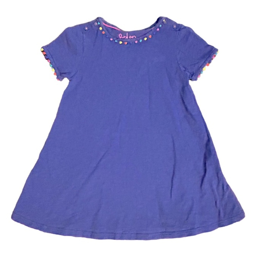 Boden tunic top with edging detail and button shoulder closure
